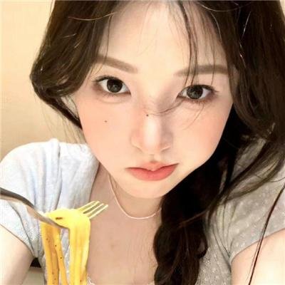 女仁医